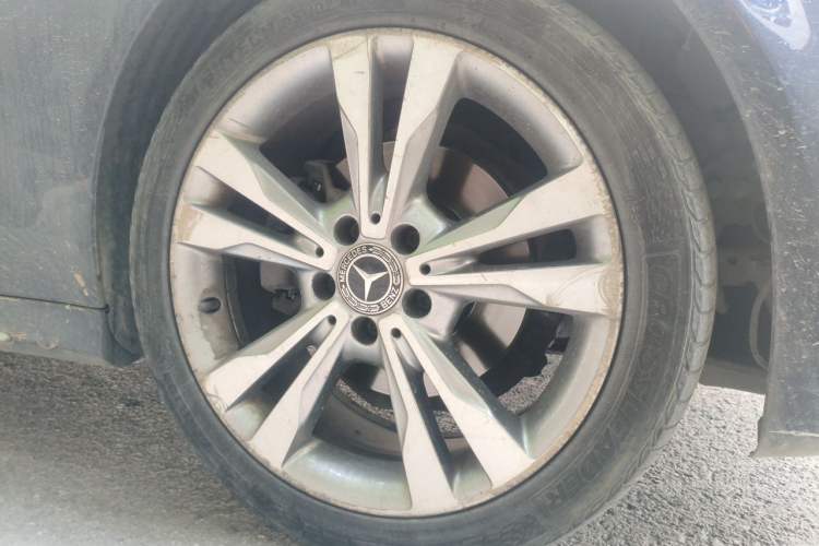 Used Mercedes-Benz C-Class 2015 C 200 L 4MATIC Sport Edition Right Front Wheel Hub