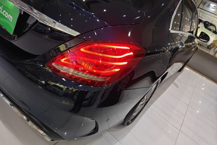 Used Mercedes-Benz C-Class 2015 Revised C 200 L Sport Edition Right Rear Taillight