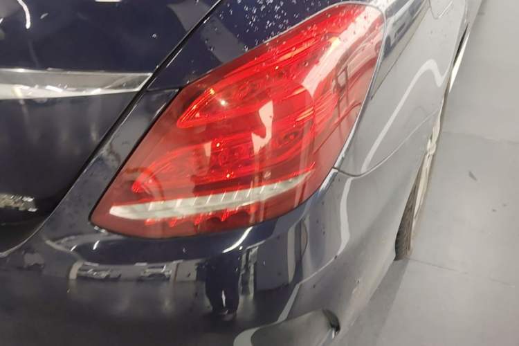 Used Mercedes-Benz C-Class 2015 Revised C 200 L Sport Edition Right Rear Taillight