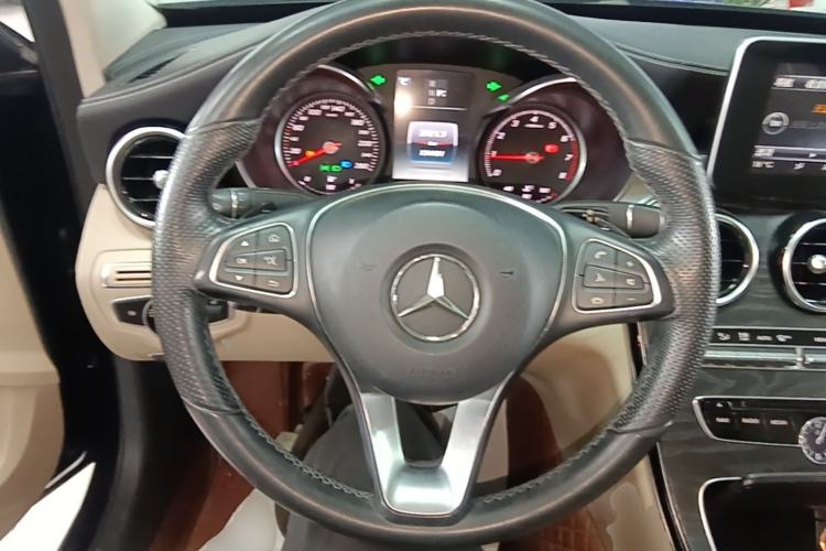 Used Mercedes-Benz C-Class 2015 Revised C 200 L Sport Edition Steering Wheel