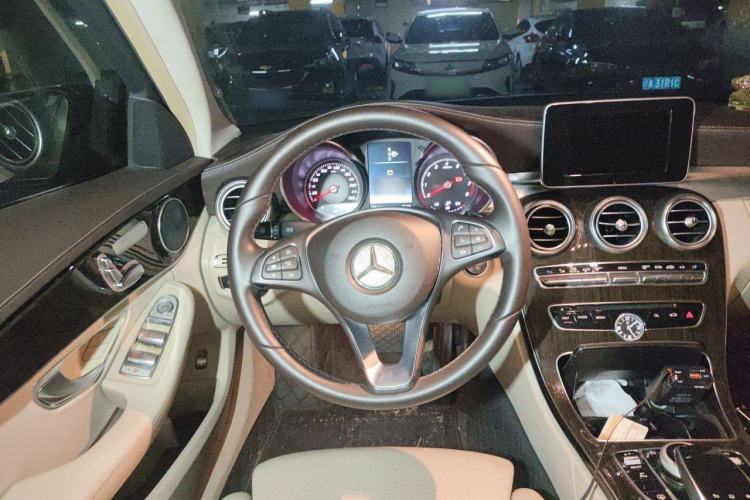 Used Mercedes-Benz C-Class 2015 C 200 L Steering Wheel