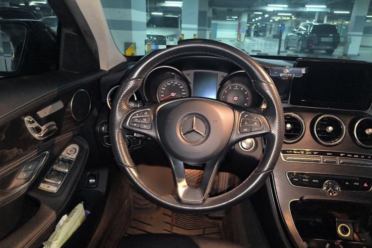 Used Mercedes-Benz C-Class 2015 Revised C 200 L Sport Edition Steering Wheel
