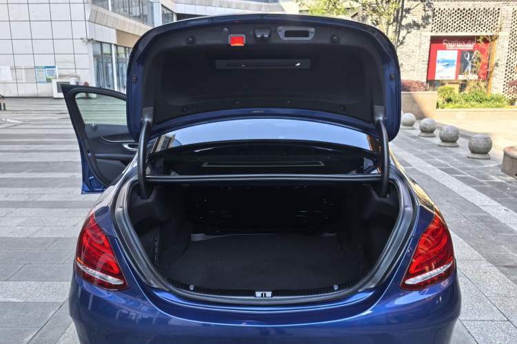 Used Mercedes-Benz C-Class 2015 Restyled C 180 L Sport Edition Trunk