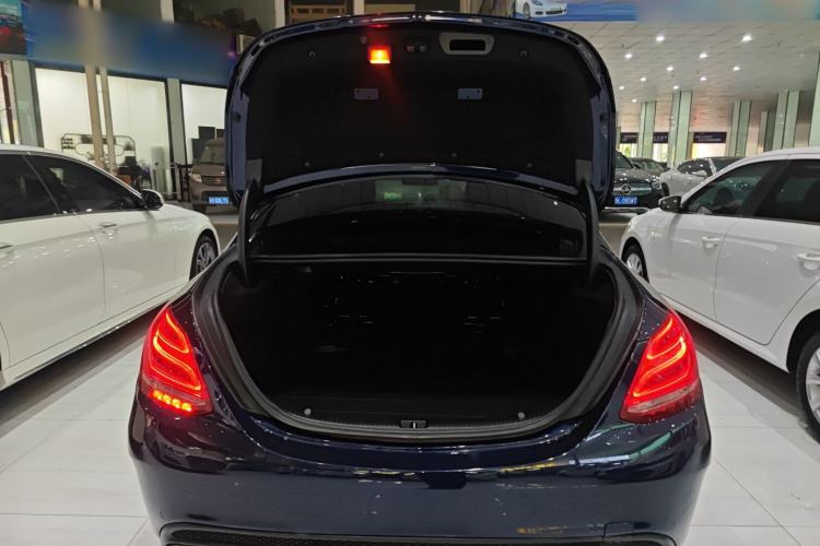 Used Mercedes-Benz C-Class 2015 Revised C 200 L Sport Edition Trunk