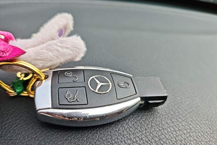 Used Mercedes-Benz C-Class 2015 Revised C 200 L Sport Edition Vehicle Key