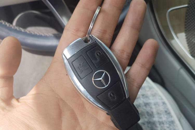Used Mercedes-Benz C-Class 2015 C 200 L Vehicle Key