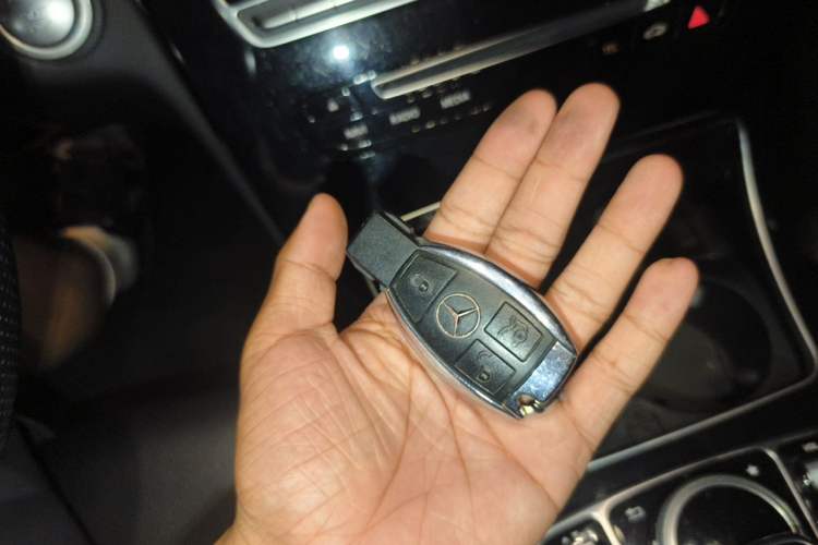 Used Mercedes-Benz C-Class 2015 C 200 Sport Edition Vehicle Key