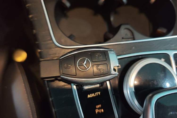 Used Mercedes-Benz C-Class 2015 C 200 L Sport Edition Vehicle Key