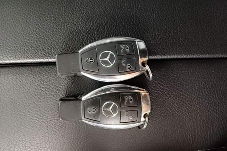 Used Mercedes-Benz C-Class 2015 C 200 Sport Edition Vehicle Key