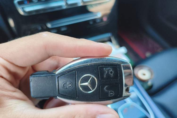 Used Mercedes-Benz C-Class 2015 C 200 Sport Edition Vehicle Key