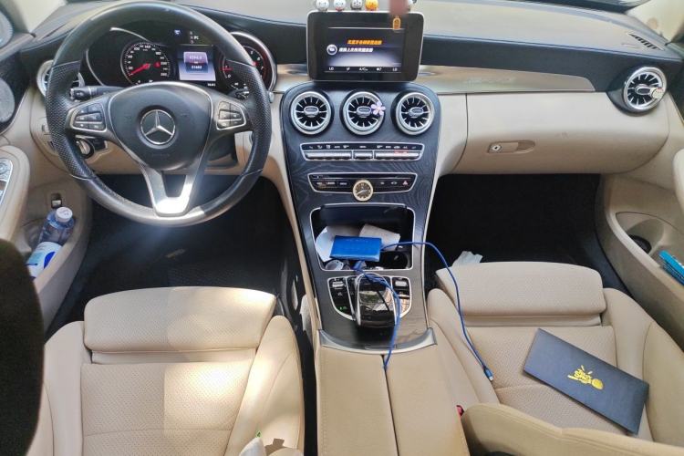 Used Mercedes-Benz C-Class 2015 Revised C 200 L Sport Edition Center Console