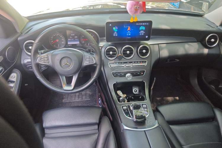 Used Mercedes-Benz C-Class 2015 Revised C 200 L Sport Edition Center Console