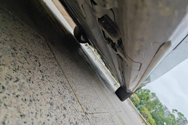 Used Mercedes-Benz C-Class 2015 C 300 L Sport Edition Chassis Front Left