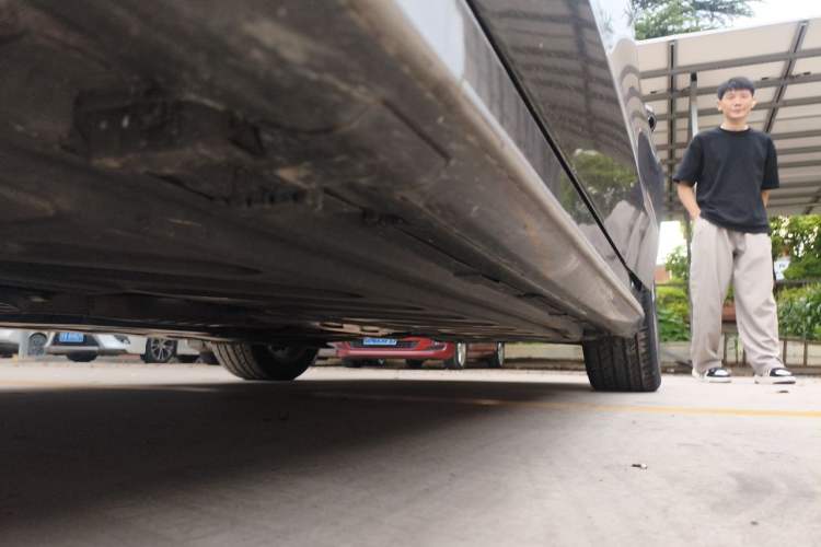 Used Mercedes-Benz C-Class 2015 Revised C 200 L Sport Edition Chassis Front Left