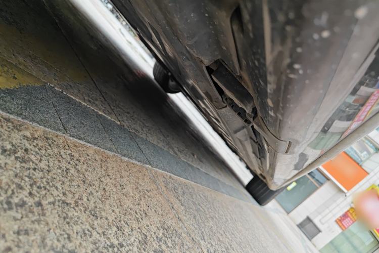 Used Mercedes-Benz C-Class 2015 C 300 L Sport Edition Chassis Rear Right