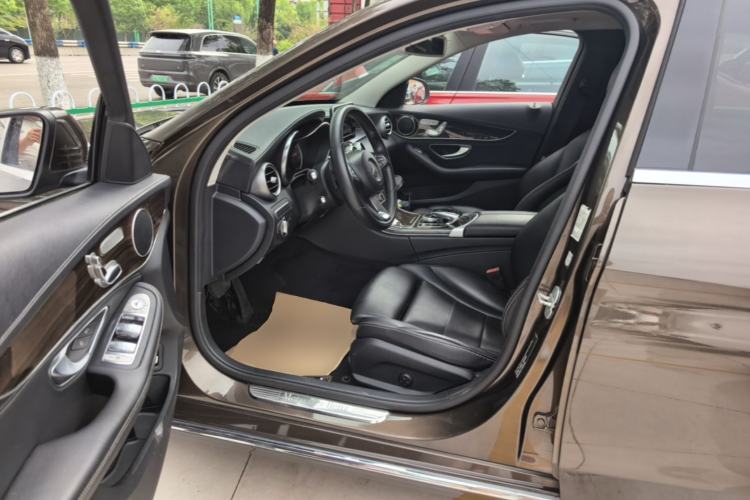 Used Mercedes-Benz C-Class 2015 C 200 L Driver Seat