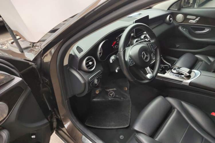 Used Mercedes-Benz C-Class 2015 C 200 L Driver Seat