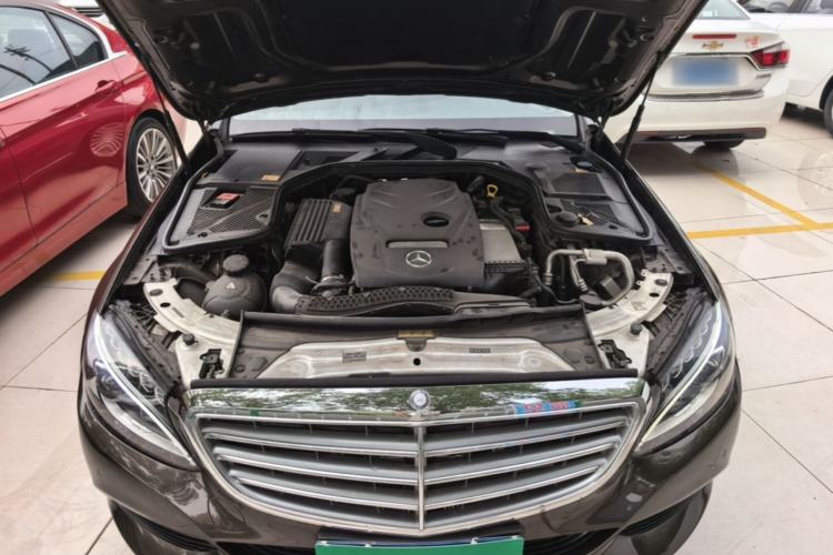 Used Mercedes-Benz C-Class 2015 C 200 L Engine Bay