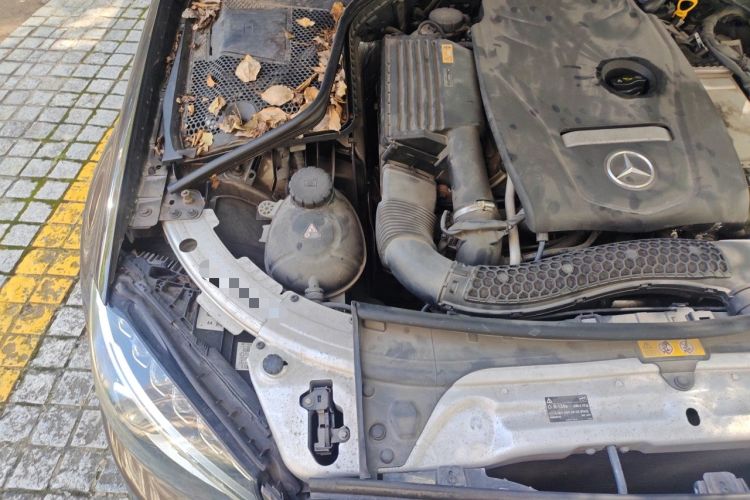 Used Mercedes-Benz C-Class 2015 Revised C 200 L Sport Edition Engine Bay Right