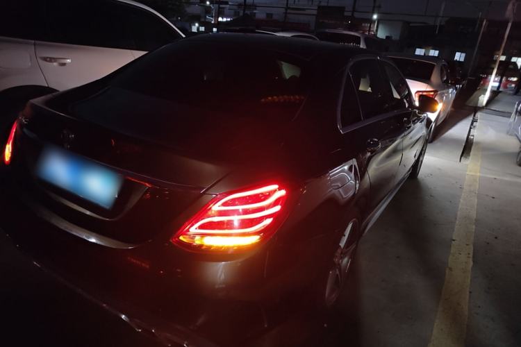 Used Mercedes-Benz C-Class 2015 C 300 L Sport Edition Exterior 5