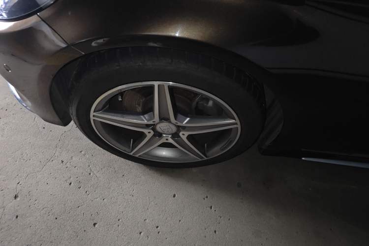 Used Mercedes-Benz C-Class 2015 C 300 L Sport Edition Exterior 7