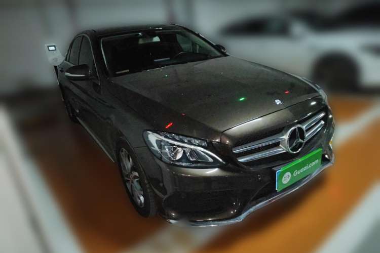 Used Mercedes-Benz C-Class 2015 C 200 L Sport Edition Front Right 45 Deg