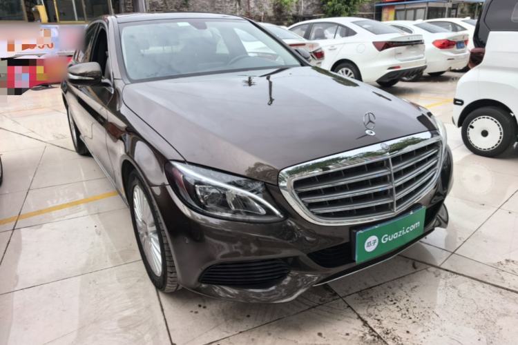 Used Mercedes-Benz C-Class 2015 C 200 L Front Right 45 Deg