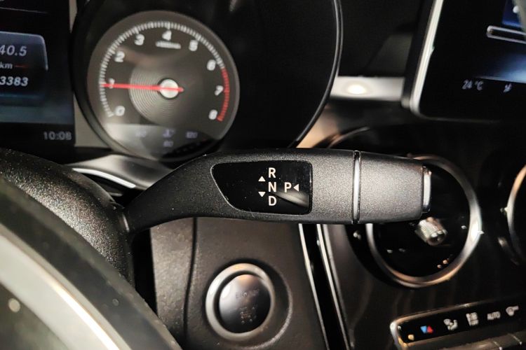 Used Mercedes-Benz C-Class 2015 C 200 L Sport Edition Gear Lever