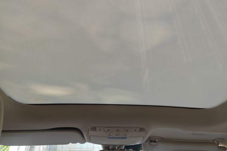 Used Mercedes-Benz C-Class 2015 Revised C 200 L Sport Edition Headliner