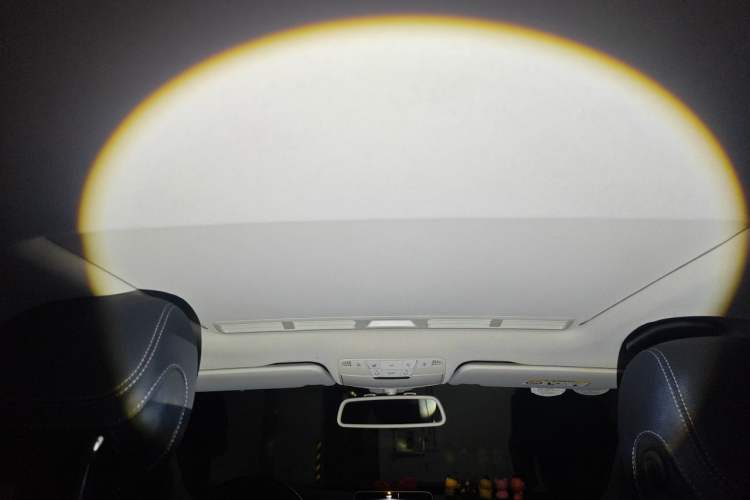 Used Mercedes-Benz C-Class 2015 C 180 L Sport Edition Headliner