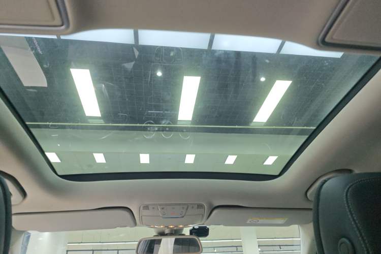 Used Mercedes-Benz C-Class 2015 Revised C 200 L Sport Edition Headliner