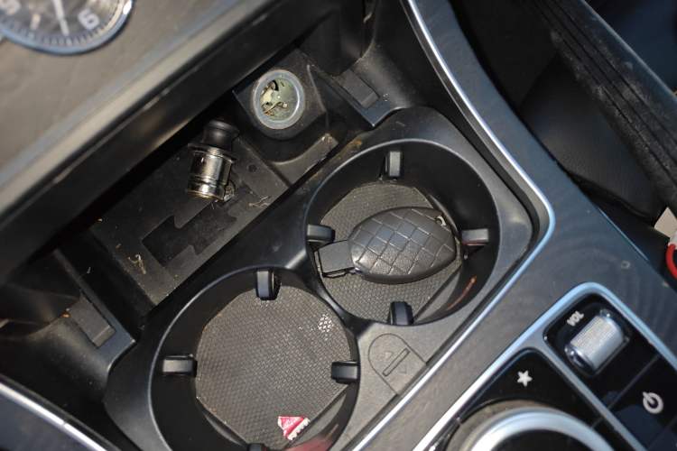 Used Mercedes-Benz C-Class 2015 C 300 L Sport Edition Interior 1