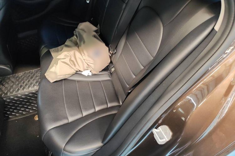 Used Mercedes-Benz C-Class 2015 C 200 L Sport Edition Interior 3