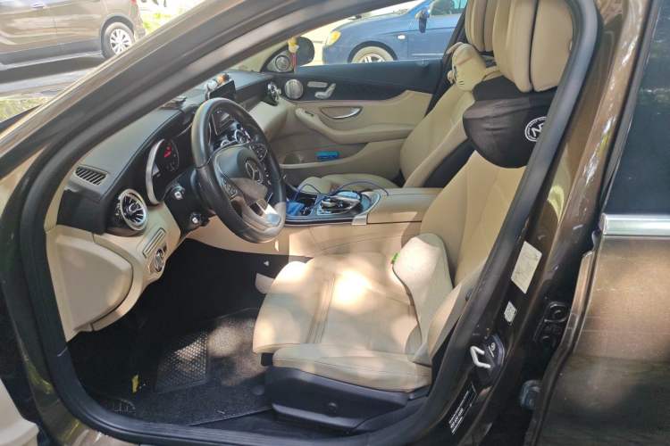 Used Mercedes-Benz C-Class 2015 Revised C 200 L Sport Edition Left Front Seat