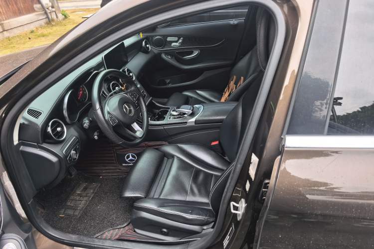 Used Mercedes-Benz C-Class 2015 Revised C 200 L Sport Edition Left Front Seat