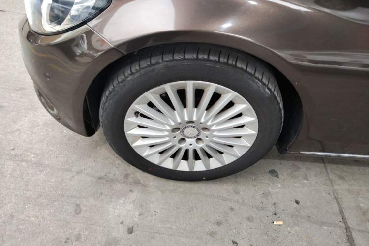 Used Mercedes-Benz C-Class 2015 C 200 L Left Front Wheel Hub