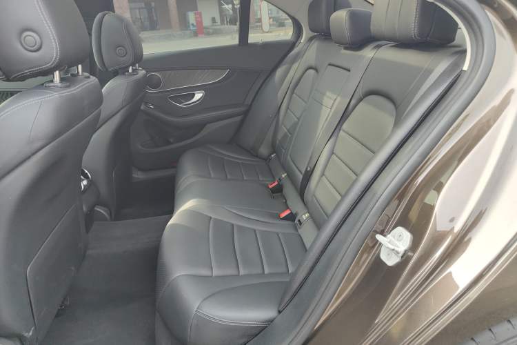 Used Mercedes-Benz C-Class 2015 Revised C 200 L Sport Edition Left Rear Seat