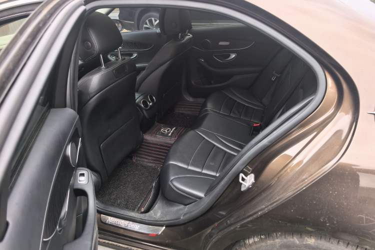 Used Mercedes-Benz C-Class 2015 Revised C 200 L Sport Edition Left Rear Seat