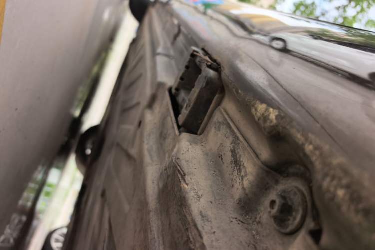 Used Mercedes-Benz C-Class 2015 C 200 L Left Side Sill