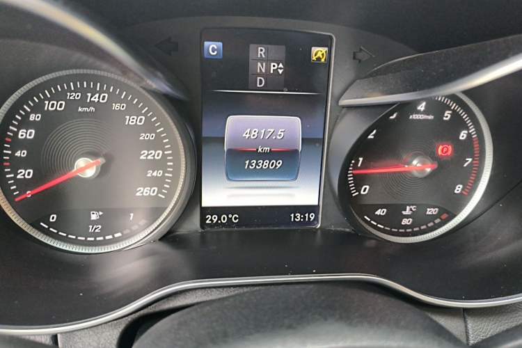 Used Mercedes-Benz C-Class 2015 Restyled C 180 L Sport Edition Odometer Close Up