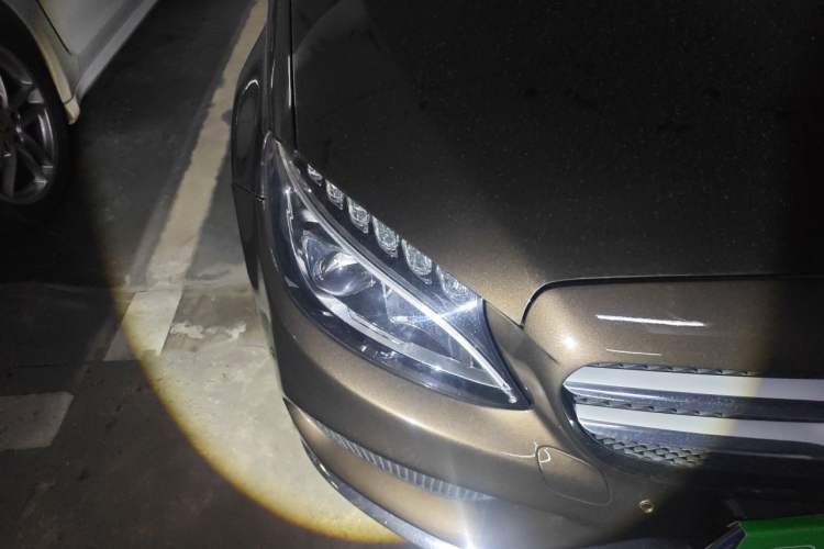Used Mercedes-Benz C-Class 2015 C 180 L Sport Edition Right Front Headlight
