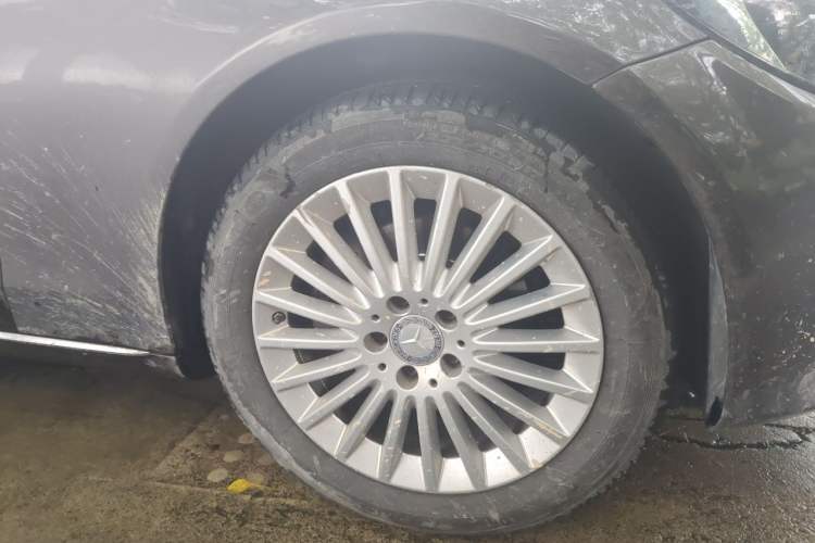 Used Mercedes-Benz C-Class 2015 C 180 L Right Front Wheel Hub