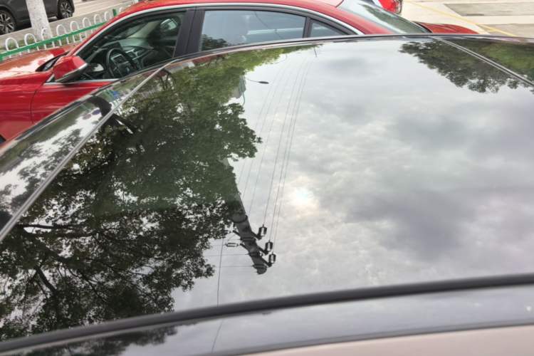 Used Mercedes-Benz C-Class 2015 C 200 L Roof