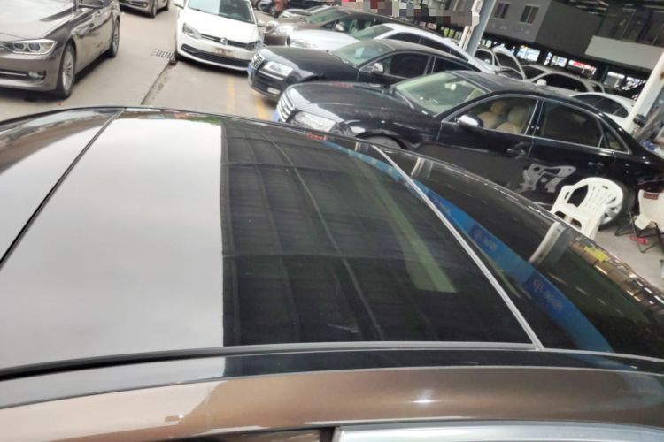 Used Mercedes-Benz C-Class 2015 C 200 L Roof