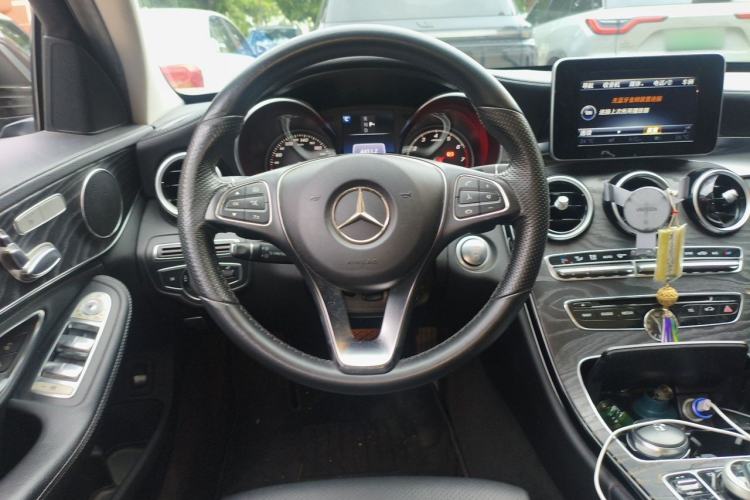 Used Mercedes-Benz C-Class 2015 Revised C 200 L Sport Edition Steering Wheel