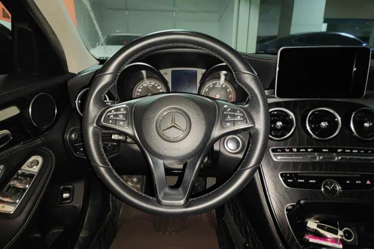 Used Mercedes-Benz C-Class 2015 C 200 L Sport Edition Steering Wheel