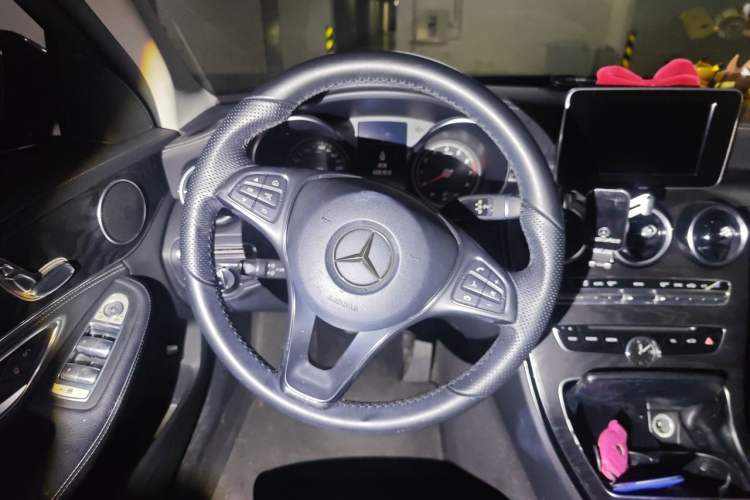 Used Mercedes-Benz C-Class 2015 C 180 L Sport Edition Steering Wheel