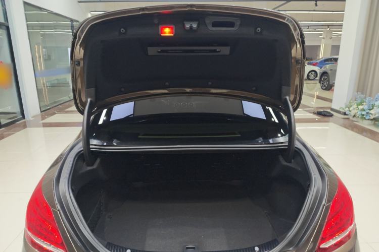Used Mercedes-Benz C-Class 2015 Revised C 200 L Sport Edition Trunk