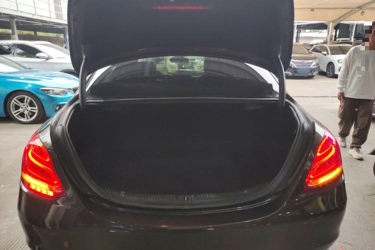 Used Mercedes-Benz C-Class 2015 C 200 L Trunk