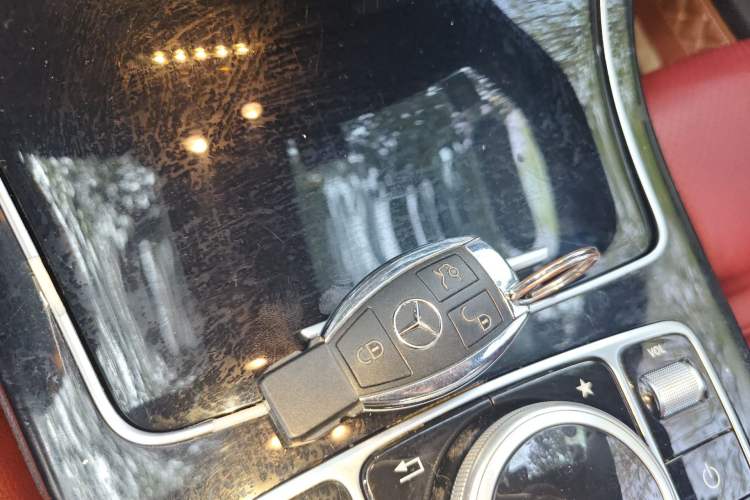 Used Mercedes-Benz C-Class 2015 C 200 Sport Edition 4MATIC Vehicle Key